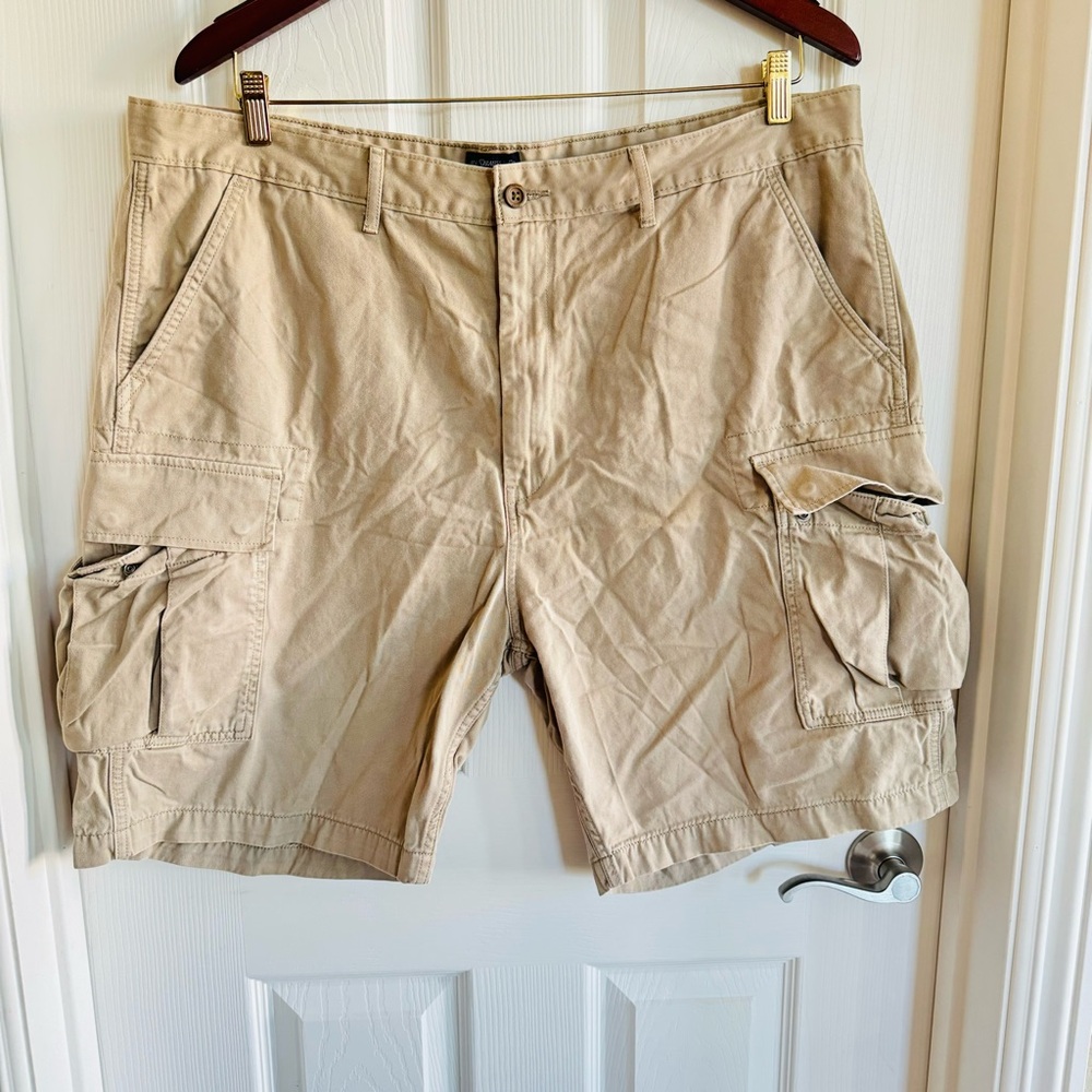 Levi Strauss Co. Men's Size 42 Tan Cargo Shorts